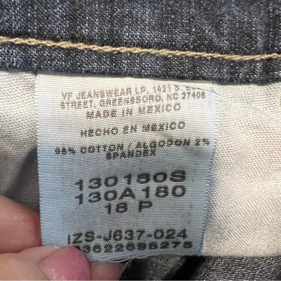 Riders by Lee Women’s Blue Relaxed Fit Jeans 18P Petite 29” Inseam - Picture 5 of 8